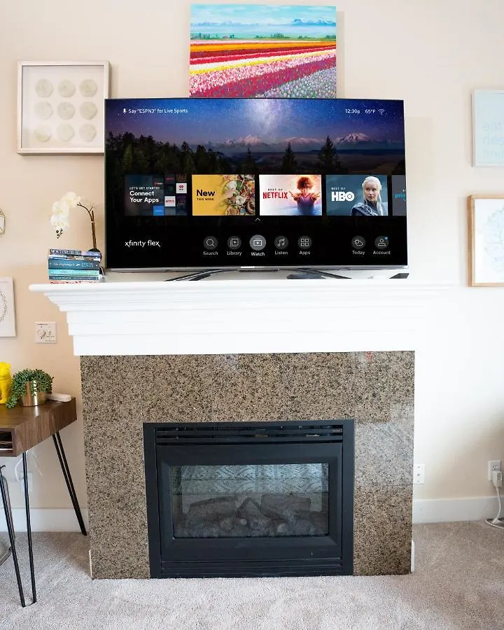 Apartment Top Floor Water View Oasis Near Space Needle & Cruise Seattle United States